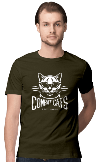 Футболка чоловіча з принтом "COMBAT CATS logo 2023". Бойові коти, дизайн, мода, стиль, україна. CustomPrint.market