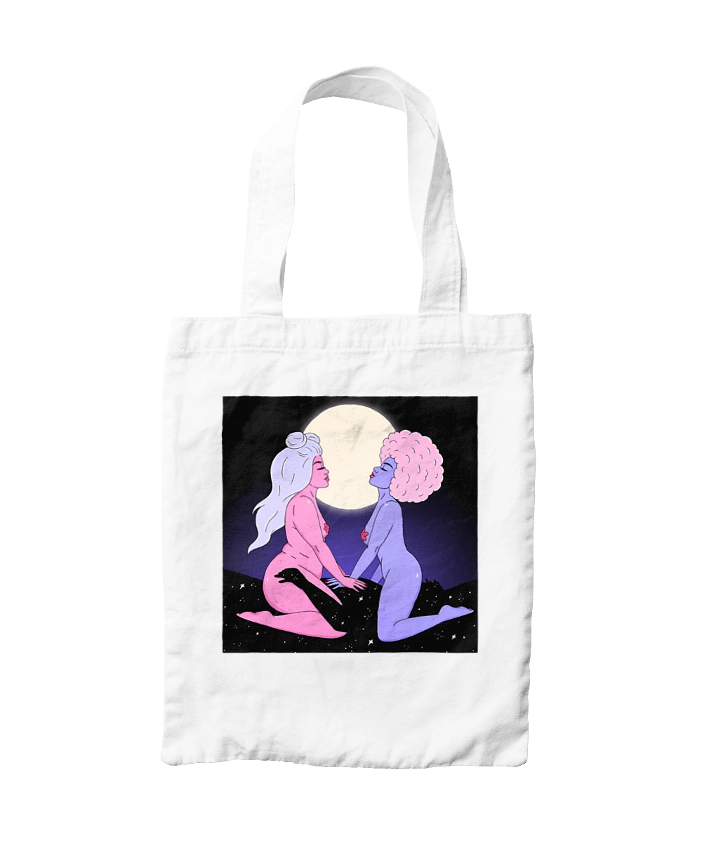 Two Aliens And The Moon