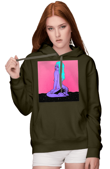 Жіноче худі з принтом "Фіолетова Дівчина В Руках". Дівчина, інопланетянка, сидить. 2070702