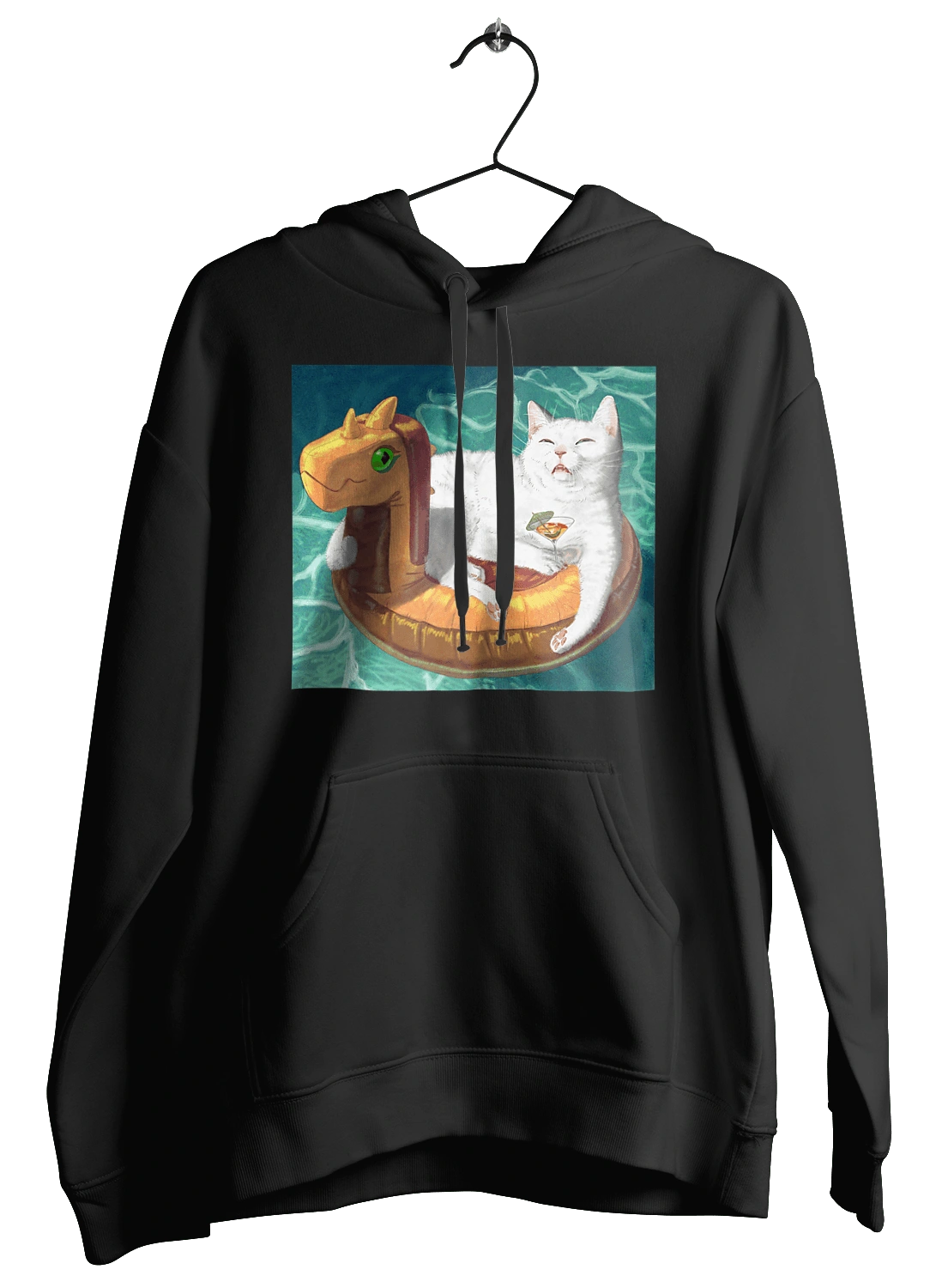 Белый кот в плавательном кругу, на отдыхе