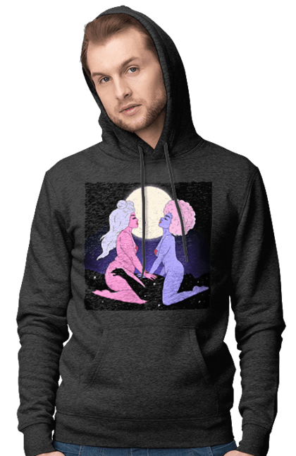 Чоловіче худі з принтом "Дві Інопланетянки І Місяць". Дівчата, зверху, інопланетянки. 2070702