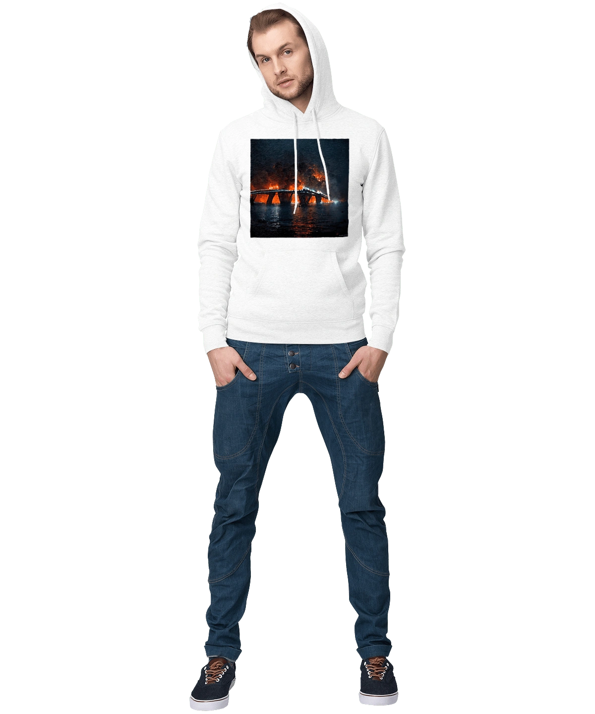 Горит Крымский мост.