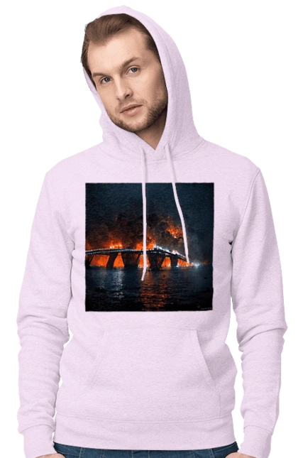 Кримський мост горить