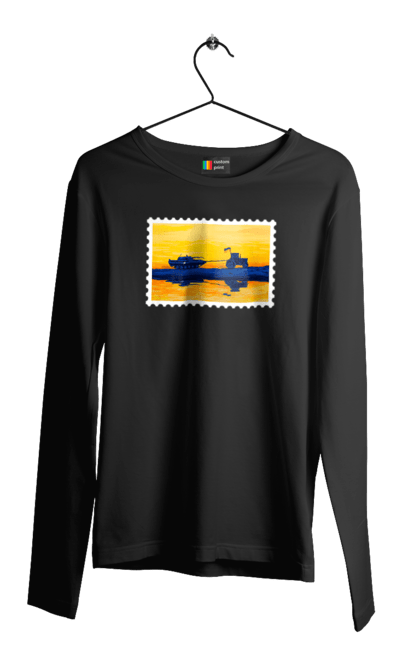 Чоловічий лонгслів з принтом "Нова марка, трактор що тягне танк". Добрий вечір, доброго вечора, марка, марка україни, марка укрпочта, ні війні, трактор тягне танк, тракторні війська, укрпочта. 2070702