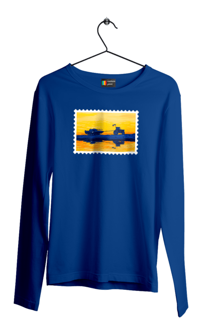 Чоловічий лонгслів з принтом "Нова марка, трактор що тягне танк". Добрий вечір, доброго вечора, марка, марка україни, марка укрпочта, ні війні, трактор тягне танк, тракторні війська, укрпочта. 2070702