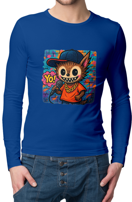 Чоловічий лонгслів з принтом "Лабубу". Бейсболка, вуличне мистецтво, графіті, золотийланцюг, лабубу, мікрофон, міський стиль, репатмосфера, хіпхоп, яскраво. 2070702