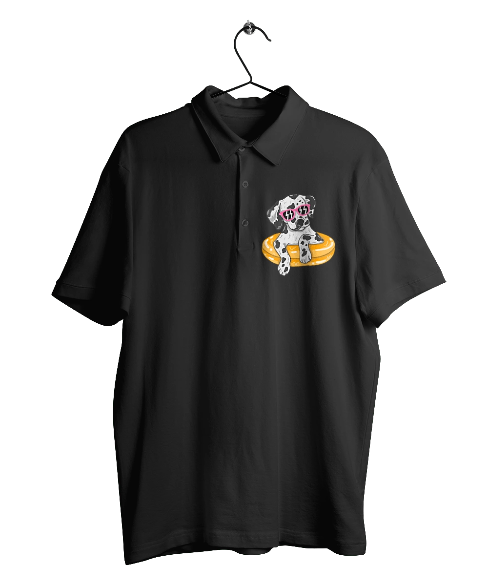 Далматинец Плавает В Кругу