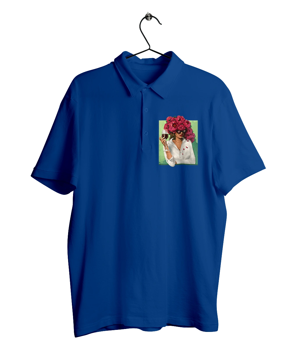 Девушка с пионами и бокалом