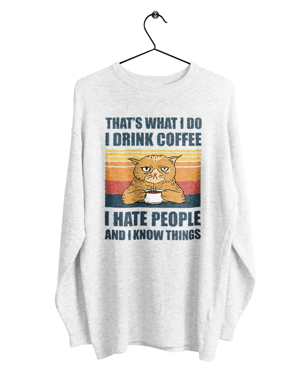 Недовольный кот