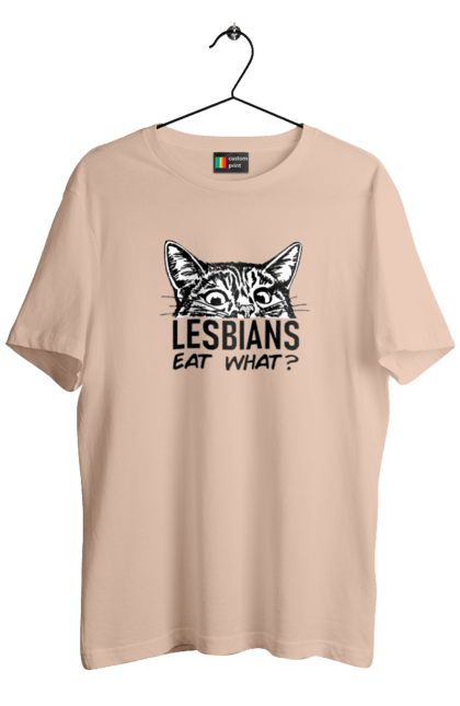 Футболка чоловіча з принтом "Lesbians eat what?". Гумор, котики, лгбт, лесбіянки, приколи, смішні написи. 2070702