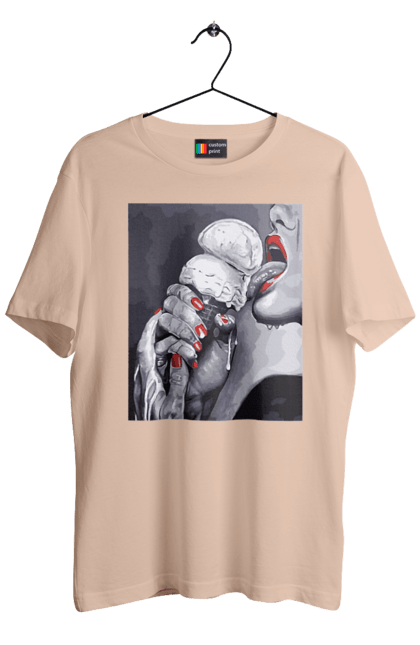 Футболка чоловіча з принтом "Смак ескімо". Апетитне ескімо, вона лиже, дівчина та морозиво, лиже мовою, смак ескімо, смак морозива, тече по губах, тече по руках. 2070702