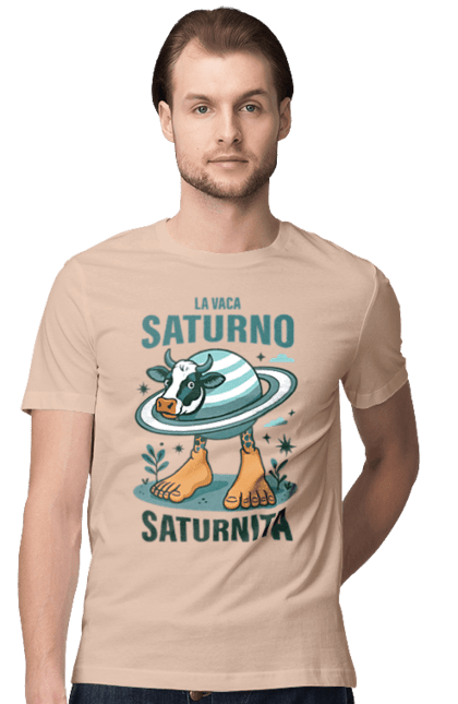 Футболка чоловіча з принтом "Lavaca Saturno Saturnita". Брейнрот, італійська гнилизна мозку, італійський брейнрот, італійський мем, італійські меми, корова сатурн, ла вака, ла вака сатурно, лавака сатурно, сатурно сатурніто. 2070702