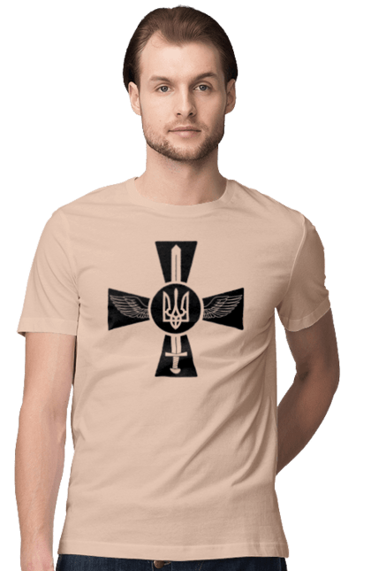 Футболка чоловіча з принтом "Україна герб". Герб, крила, меч, україна. 2070702