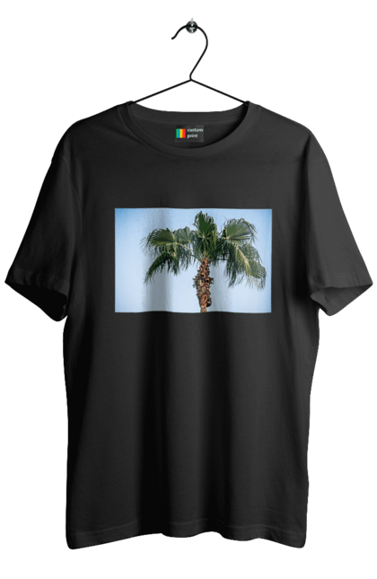 Футболка чоловіча з принтом "Пальма на тлі неба". Берег, блакитне, відпочинок, відпустку, єгипет, зелений, зелені, лист, листя, море, небо, оазис, океан, острів, пальма, південь, подорож, пригоди, тропіки, туреччина. 2070702