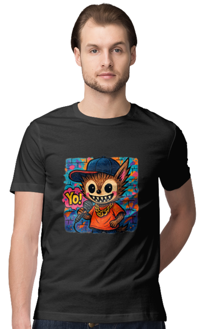 Футболка чоловіча з принтом "Лабубу". Бейсболка, вуличне мистецтво, графіті, золотийланцюг, лабубу, мікрофон, міський стиль, репатмосфера, хіпхоп, яскраво. 2070702