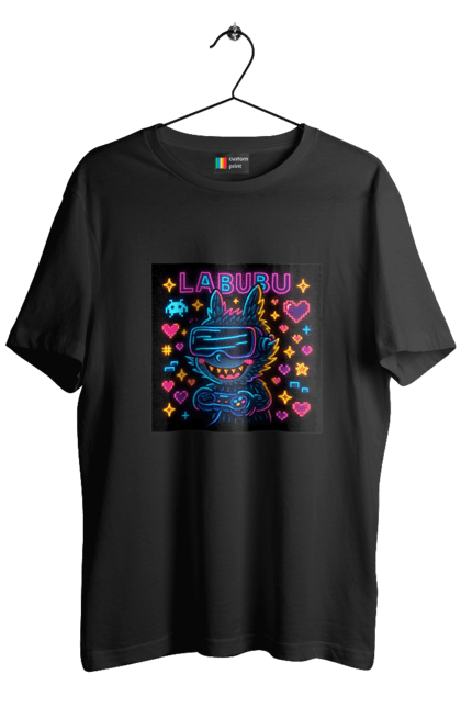 Футболка чоловіча з принтом "Лабубу". Vrочки, геймеркультура, геймпад, іконкиаркади, кіберарт, лабубу, неонгеймінг, піксельарт, ретроаркада, світиться. 2070702
