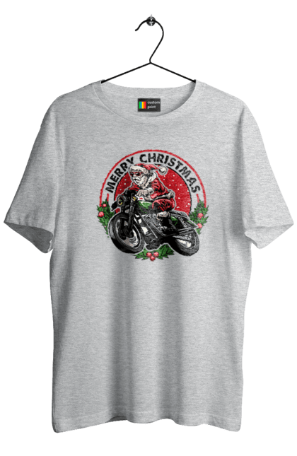 Футболка чоловіча з принтом "Щасливого Різдва, дід мороз на мотоциклі". 2022, дід мороз, зима, мотоцикл, новий рік, подарунки, різдво, санта, сніг. 2070702