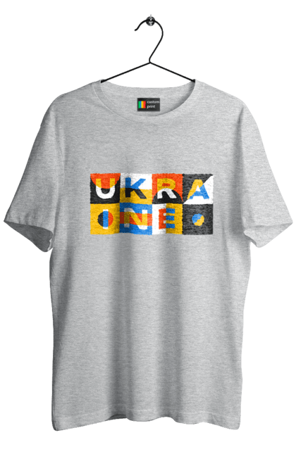 Футболка чоловіча з принтом "Україна". Напис україна, символ україни, текст україна, україна. 2070702