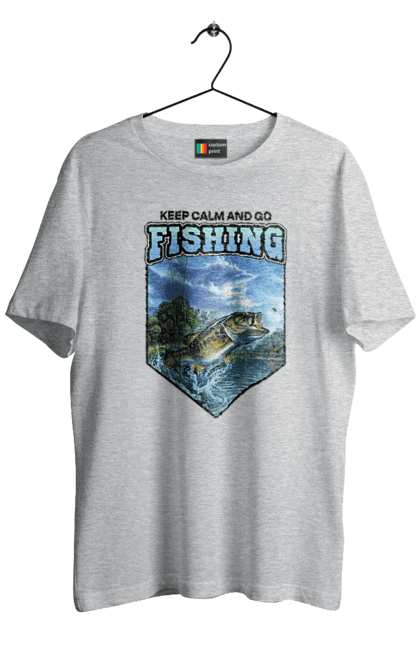 Футболка чоловіча з принтом "Keep Calm and Go Fishing". Відпочинок на природі, для рибалок, для чоловіків, мисливці та риболови, природа, рибалка, риболовля, спінінг, хоббі. 2070702