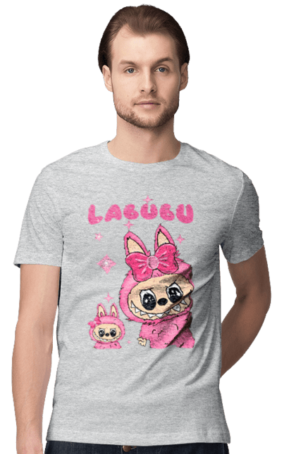 Футболка чоловіча з принтом "Лабубу". Іграшка лабубу, лабубу, лабубу кока кола, мерч лабубу, мила, рожева лабубу, смішна лабубу. 2070702