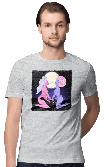 Men`s t-shirt with prints Two Aliens And The Moon. Aliens, from above, girls. 2070702