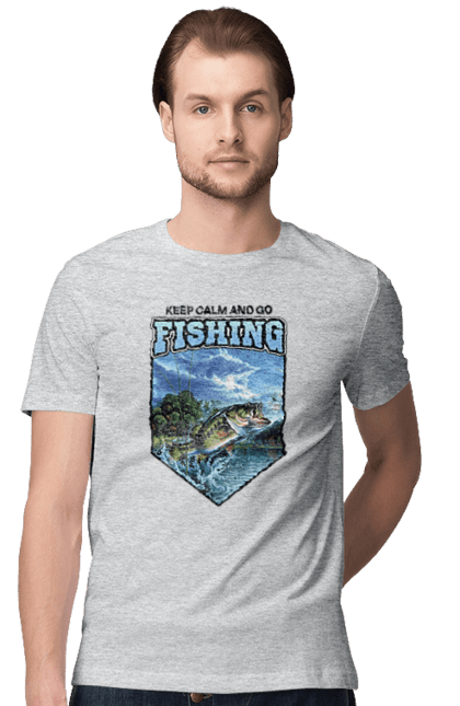 Футболка чоловіча з принтом "Keep Calm and Go Fishing". Відпочинок на природі, для рибалок, для чоловіків, мисливці та риболови, природа, рибалка, риболовля, спінінг, хоббі. 2070702