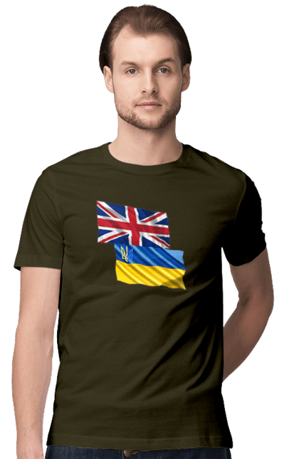 Футболка мужская с принтом Флаг Соединенного Королевства, Флаг Украины, Поддержка Украины. Британия, великобритания, война, киев, киев украина, поддержка украины, украина, флаг, флаг соединенного королевства, флаг украины. 2070702