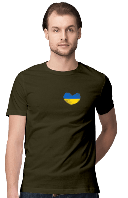 Футболка чоловіча з принтом "Україна у серці". Арестович, война, герои, зелёный, иди нахуй, кем, мир, нет войне, орда, орки, привид киева, птн пнх, путін хуйло, русский военный корабль, слава украине, ссу, украина, чернобаевка. 2070702