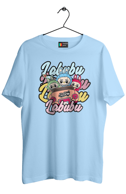 Футболка чоловіча з принтом "Лабубу". Іграшка лабубу, лабубу, лабубу кока кола, мерч лабубу, мила, рожева лабубу, смішна лабубу. 2070702