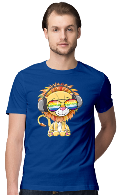 Футболка чоловіча з принтом "Левеня В Окулярах І Навушниках". Лев, левеня, навушники, окуляри. 2070702