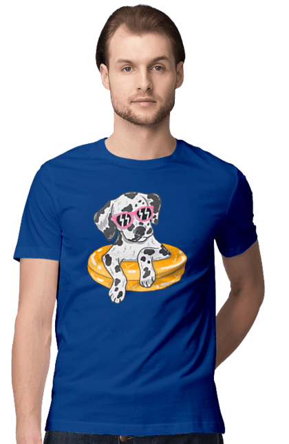 Футболка чоловіча з принтом "Далматинець Плаває У Колі". Далматинець, окуляри, плавати, собака. 2070702