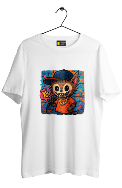 Футболка чоловіча з принтом "Лабубу". Бейсболка, вуличне мистецтво, графіті, золотийланцюг, лабубу, мікрофон, міський стиль, репатмосфера, хіпхоп, яскраво. 2070702