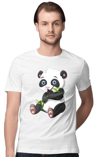 Футболка чоловіча з принтом "Малюк панда їсть бамбук". Бамбук, ведмідь, маленька панда, малюк панда, панда їсть бамбук, панта, тварини. aslan