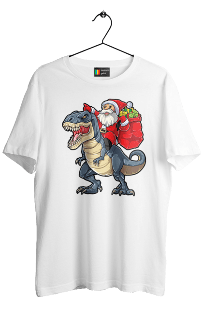 Футболка чоловіча з принтом "Дід мороз на динозаврі доставляє подарунки". Динозавр, дід мороз, зима, новий рік, подарунки, різдво. Піно