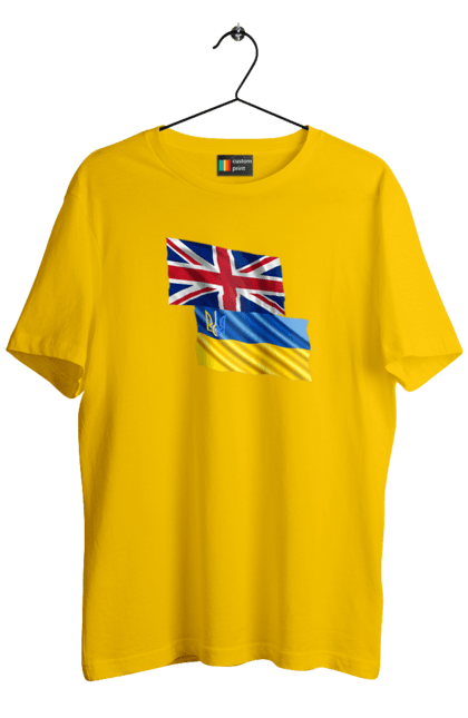 Футболка чоловіча з принтом "Прапор Великої Британії, прапор України, Підтримка України". Британія, велика британія, війна, киев, мир, національні кольори, прапор, прапор британії, прапор великої британії. 2070702