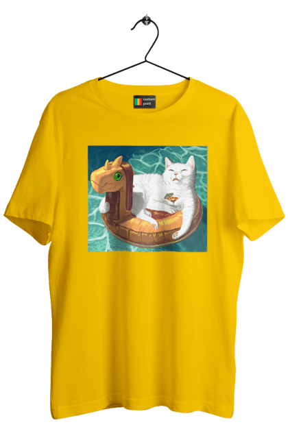 Футболка чоловіча з принтом "Білий кіт у плавальному колі, на відпочинку". Басейн, відпочинок, кіт, коктейль, море, плавальний круг. 2070702