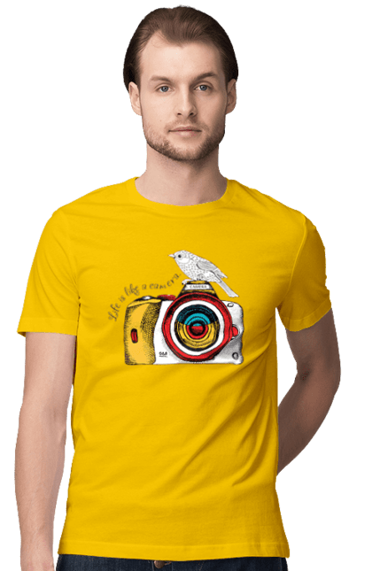 Men`s t-shirt with prints Camera And Bird. Birdie, camera, photographer. 2070702