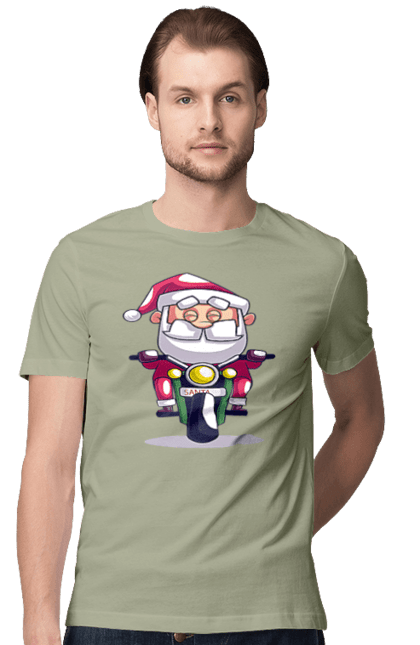 Футболка чоловіча з принтом "Щасливий Санта на мотоциклі". 2022, дід мороз, зима, мотоцикл, новий рік, різдво, санта, сніг. 2070702