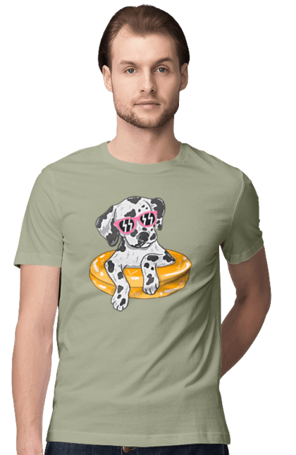 Футболка чоловіча з принтом "Далматинець Плаває У Колі". Далматинець, окуляри, плавати, собака. 2070702