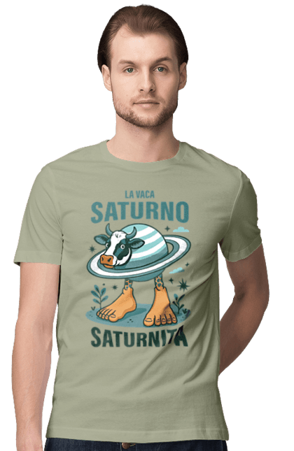 Футболка чоловіча з принтом "Lavaca Saturno Saturnita". Брейнрот, італійська гнилизна мозку, італійський брейнрот, італійський мем, італійські меми, корова сатурн, ла вака, ла вака сатурно, лавака сатурно, сатурно сатурніто. 2070702