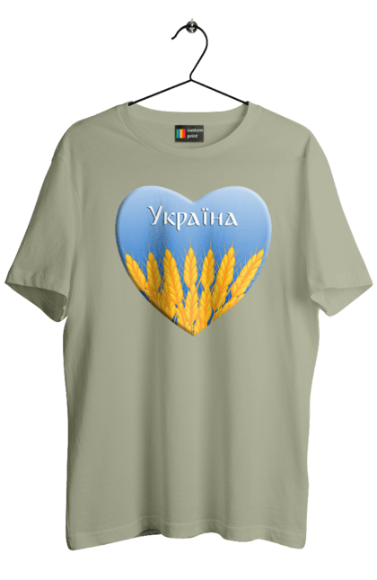 Футболка чоловіча з принтом "Серце з колосками Україна". Воля, колоски, небо, перемога, прапор україни, пшениця, серце, символ україни, україна. 2070702