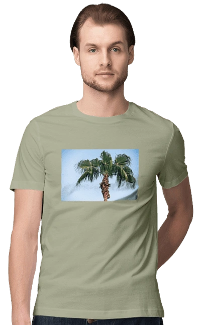 Пальма на тлі неба