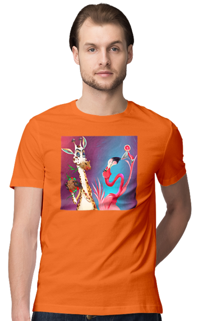 Футболка мужская с принтом Жираф И Фламинго На Вечеринке. Еда, жираф, коктейль, фламинго. 2070702