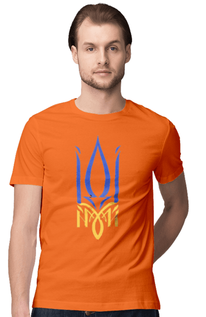 Футболка чоловіча з принтом "Герб України". Аграрії, арестович, буча, війна, герб україни, герої, зелений, зупиніть війну, иди нахуй, ірпінь, київ, кім, маріуполь, мир, мрія, ні війні, одеса, орда, орки, привид києва, птн пнх, путін хуйло, російський військовий корабель, слава україні, україна, харків, чорнобаївка. 2070702