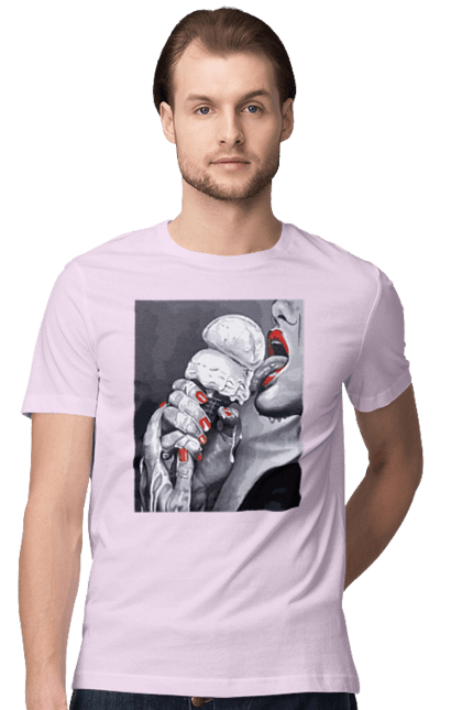 Футболка чоловіча з принтом "Смак ескімо". Апетитне ескімо, вона лиже, дівчина та морозиво, лиже мовою, смак ескімо, смак морозива, тече по губах, тече по руках. 2070702