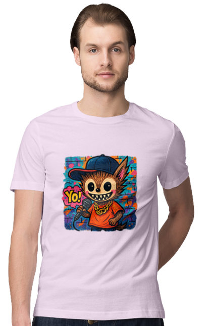 Футболка чоловіча з принтом "Лабубу". Бейсболка, вуличне мистецтво, графіті, золотийланцюг, лабубу, мікрофон, міський стиль, репатмосфера, хіпхоп, яскраво. 2070702