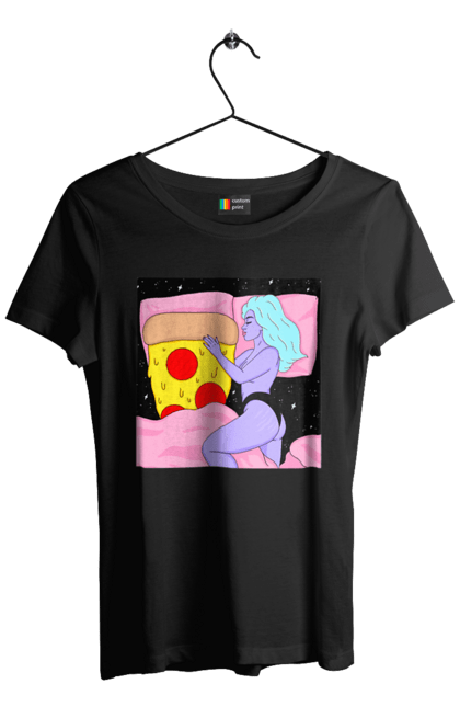 Футболка жіноча з принтом "Фіолетова Дівчина І Піца". Дівчина, ліжко, піца. 2070702