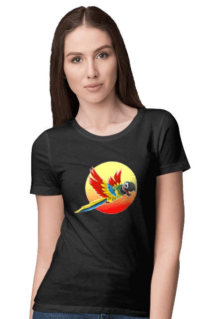 Футболка жіноча з принтом "Папуга На Тлі Сонця". Ара, веселий, відпочинок, відпустка, диск, жарко, жовтий, коло, кольоровий, крила, літає, літо, папуга, папужка, пір`я, політ, помаранчевий, птах, різнокольоровий, сонце, сонячно, спека, тепло, тропіки, у польоті, червоний. 2070702