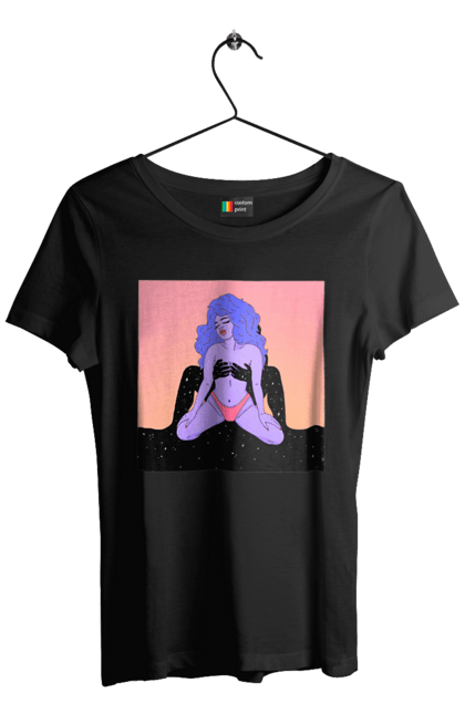 Футболка жіноча з принтом "Фіолетова Дівчина В Трусиках". Інопланетянка, у трусах. 2070702