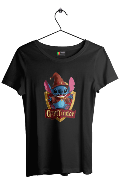 Футболка женская с принтом Стич Гриффиндор. Gryffindor, harry potter, hogwarts, stich, гарри поттер, гриффиндор, стич, факультет, франшиза, хогвартс. 2070702